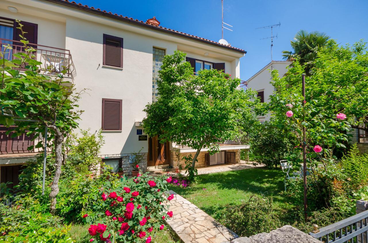 Apartments Milan Poreč Exteriör bild